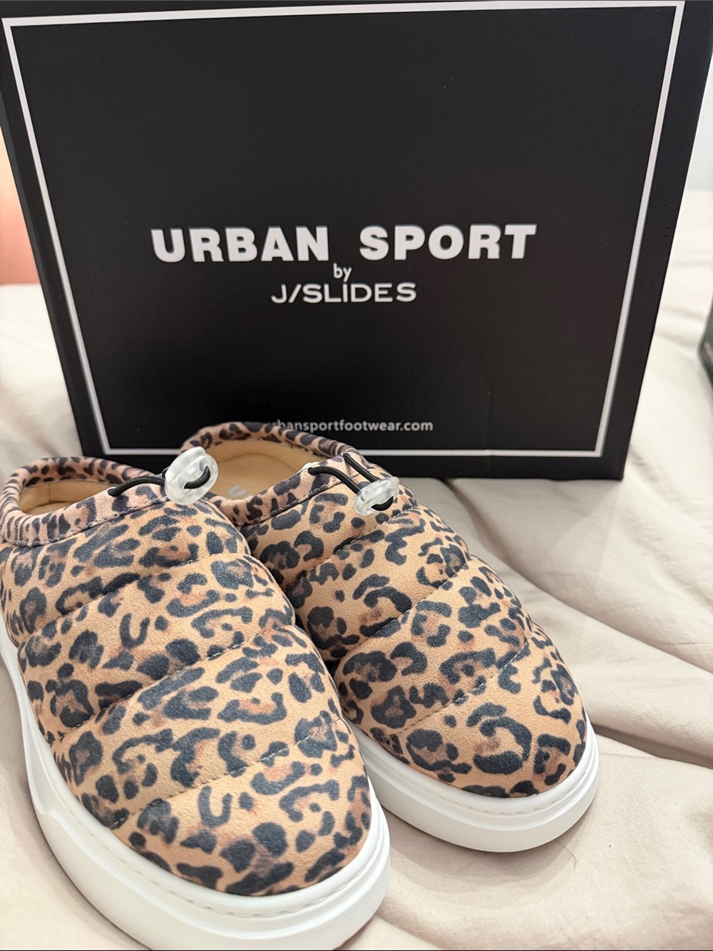 J Slides women’s Leopard Slip-On Sneakers - Tan/Black